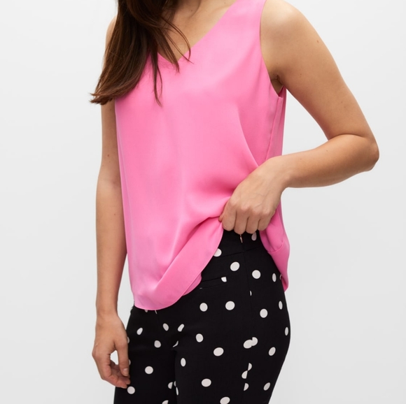 MELANIE LYNE Polka Dot Slim Leg Capris - Picture 2 of 7